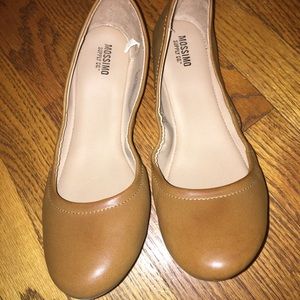 Tan flats